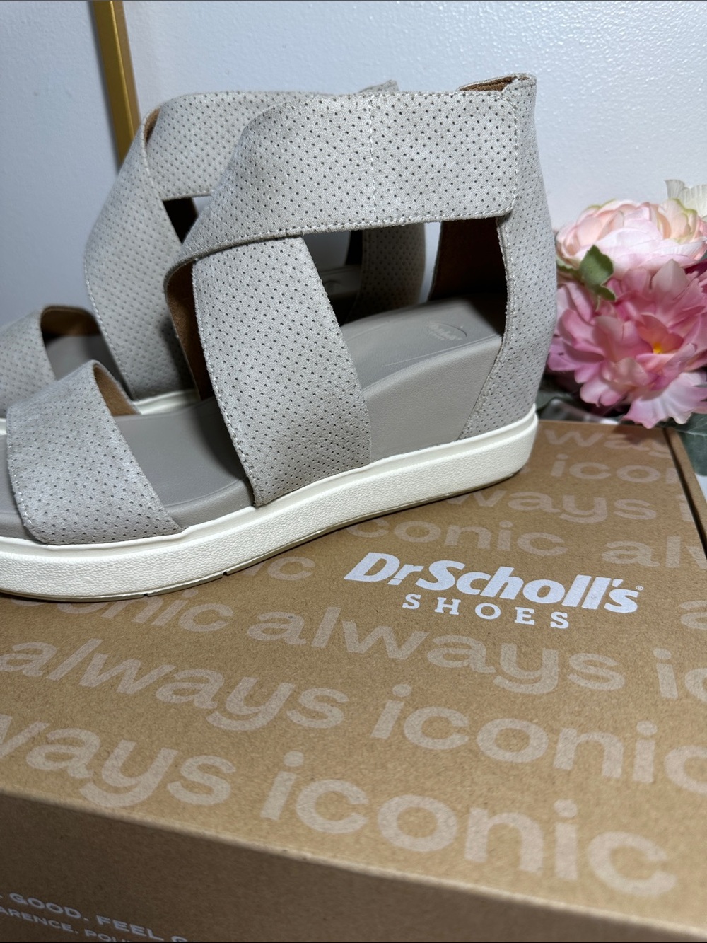 Dr. Scholl's Sheena Women's Light Taupe Wedge Sandal
